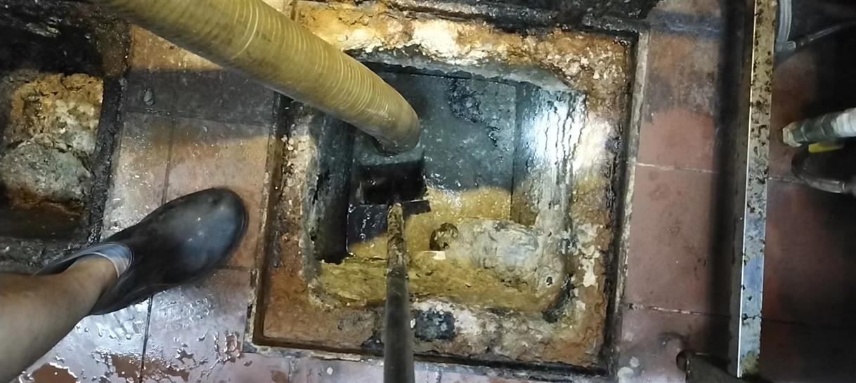 柳北污水池清理一般都有毒气，怎么预防中毒呢？